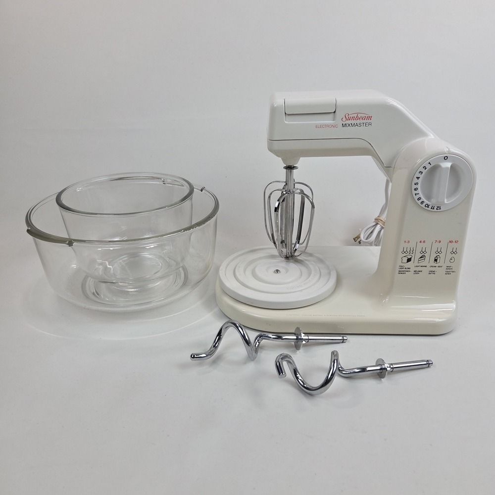 Sunbeam Mixmaster 12 Speed Mixer Vintage 2394 2 Bowls Beaters and Dough Hooks